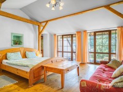 RD v Krásně se 4 apartmány – fotografie 1