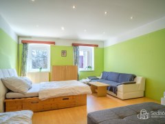 RD v Krásně se 4 apartmány – fotografie 9