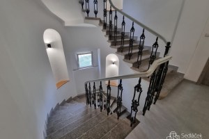 2064_8473220760.jpg
