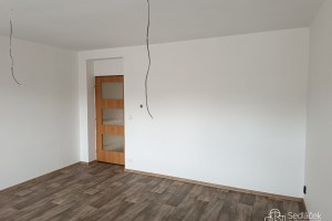 2460_5002464472.jpg